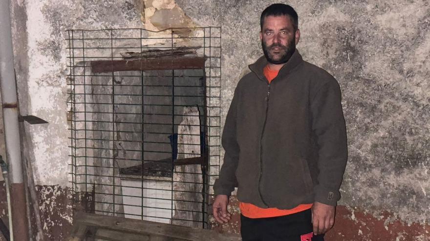 El encierro de las gallinas causa enfado en Asturias de Oriente a Occidente: &quot;Nos fuerzan a improvisar&quot;