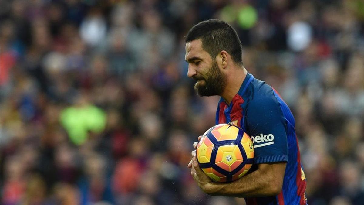 Arda Turan envio un mensaje de condolencias a las víctimas del último atentado en Turquía