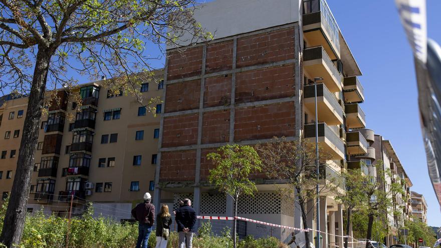 Los pisos del derrumbe de Nuevo Cáceres se vendían como de alta gama por 156.000 euros en 2002