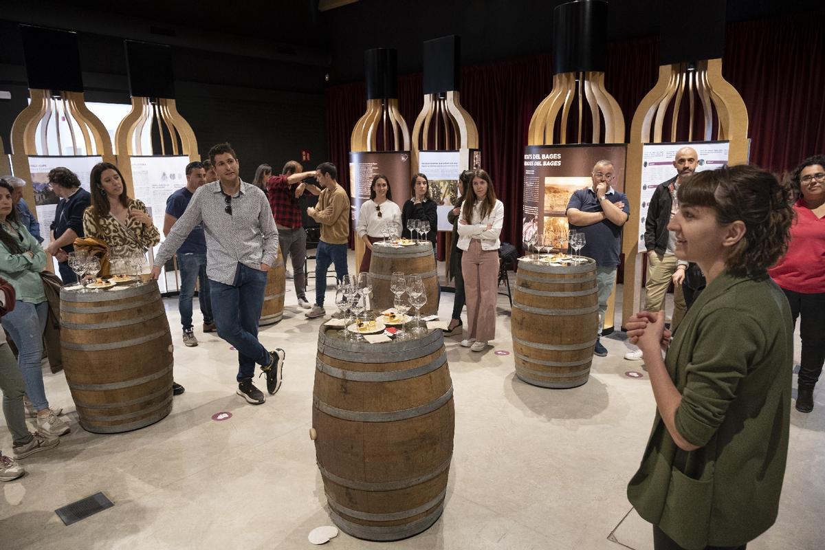 Una activitat al Centre Enoturístic del Pla de Bages, en el marc de la Fira de Primavera de Navàs