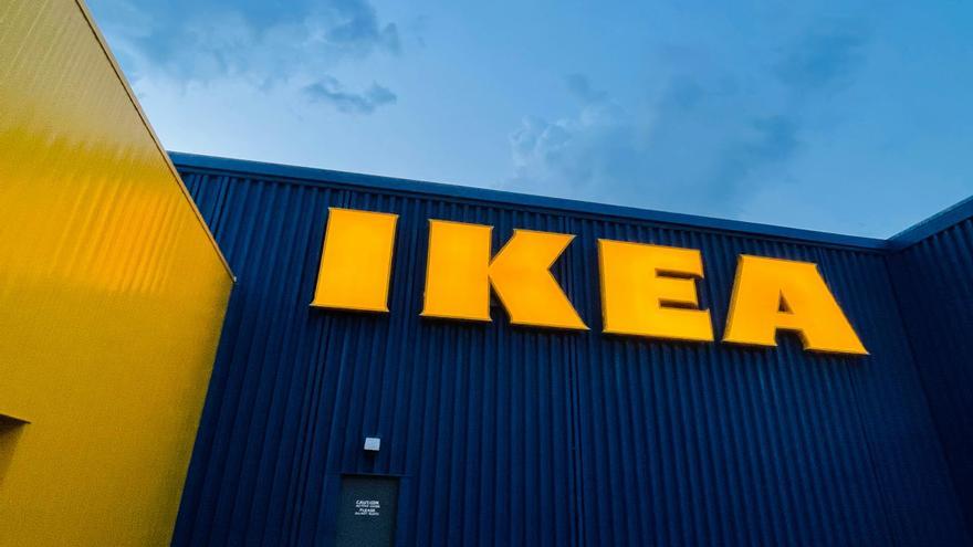 El cabecero de Ikea que causa sensación por su precio y facilidad de montaje