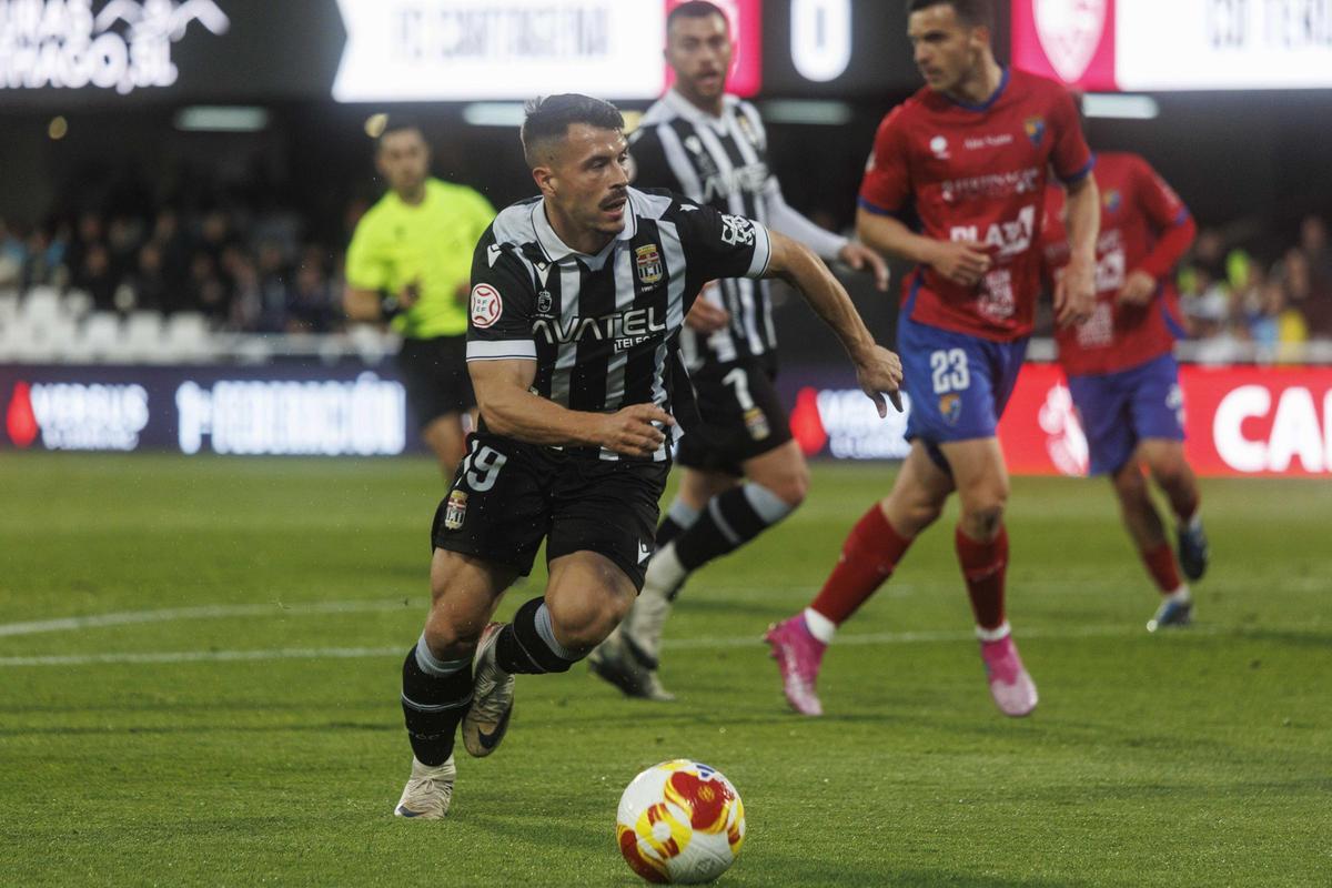 Las imágenes del partido entre el FC Cartagena y el CD Teruel