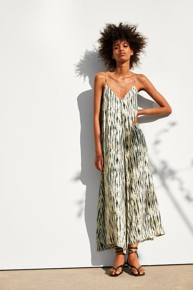 El vestido 'tie-dye', de Zara