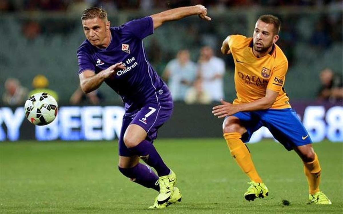 Joaquín y Jordi Alba en una acción del partido de este domingo en Florencia