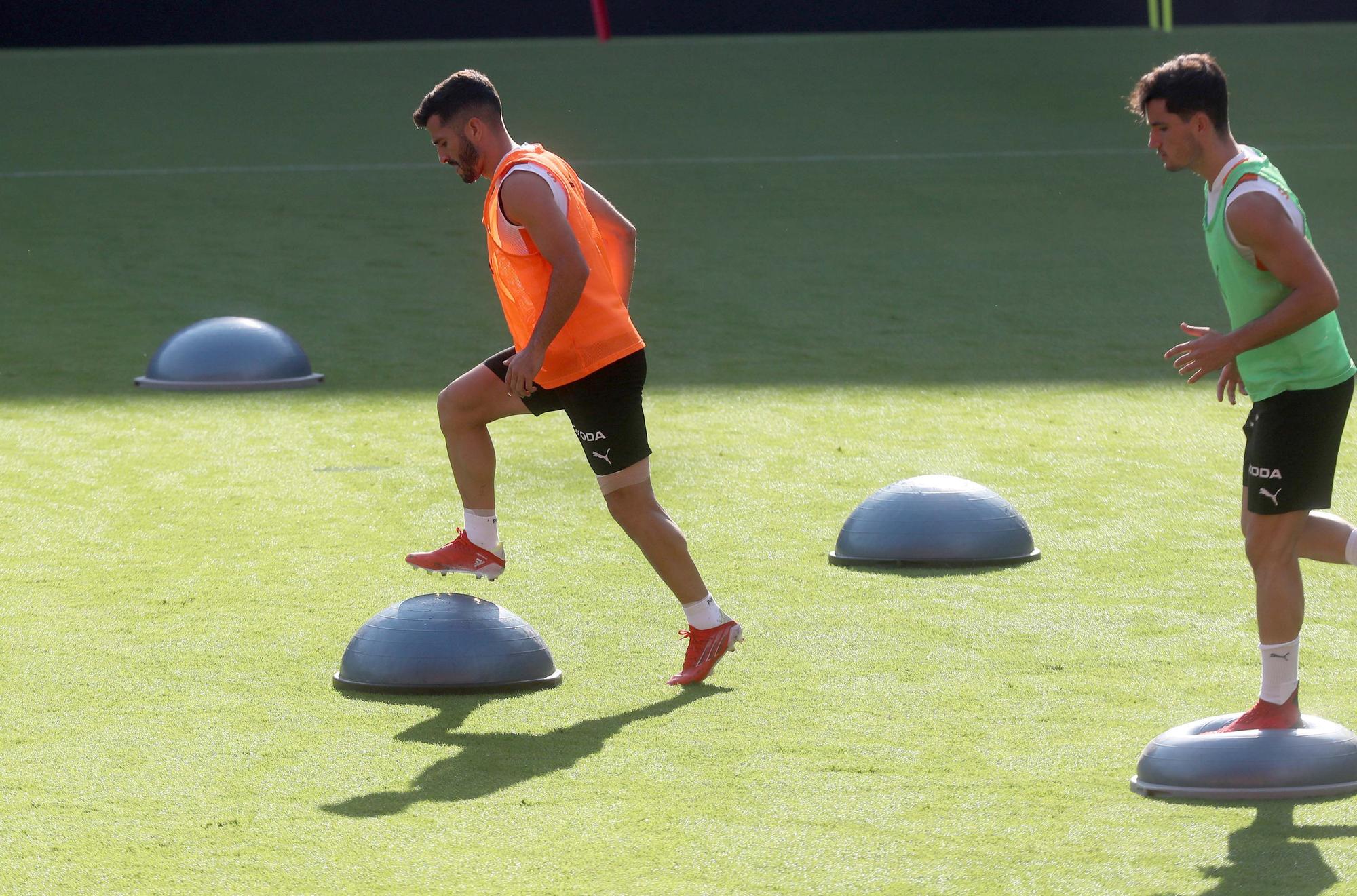 El Valencia CF prepara el partido frente al Real Madrid en Mestalla