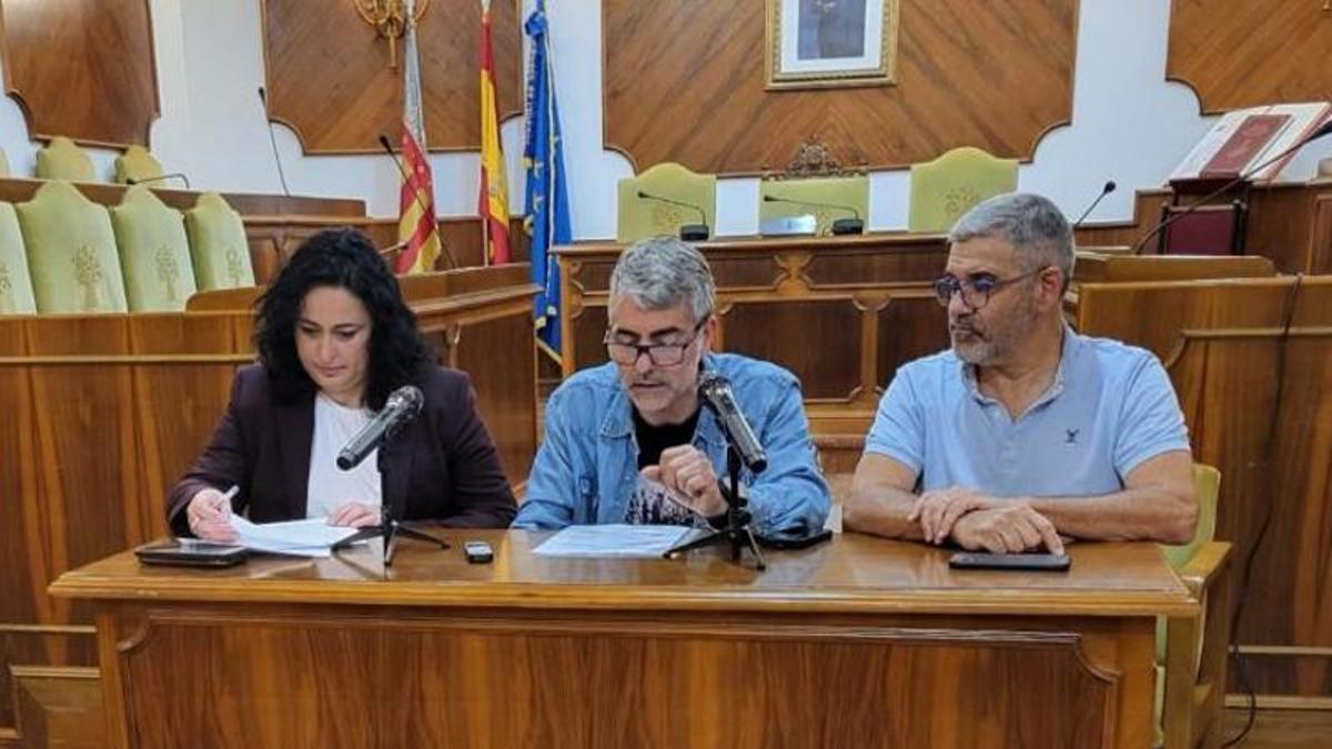 Rueda de prensa para defender el pequeño y mediano comercio de Oliva.