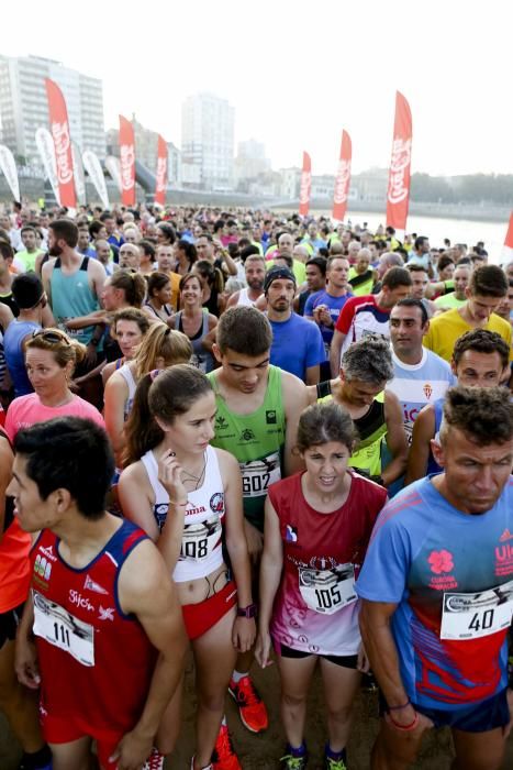 Carrera nocturna por la Playa de San Lorenzo