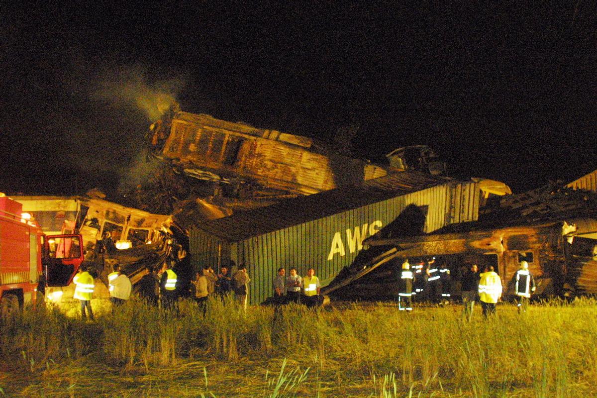 Las imágenes del trágico accidente ferroviario de Chinchilla que salpicó de lleno a la Región de Murcia