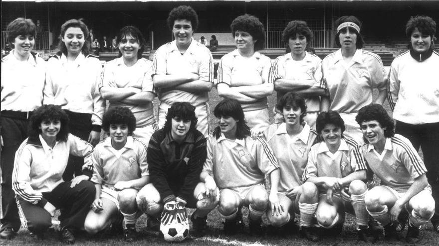 Equipo femenino del Celta en los años ochenta.