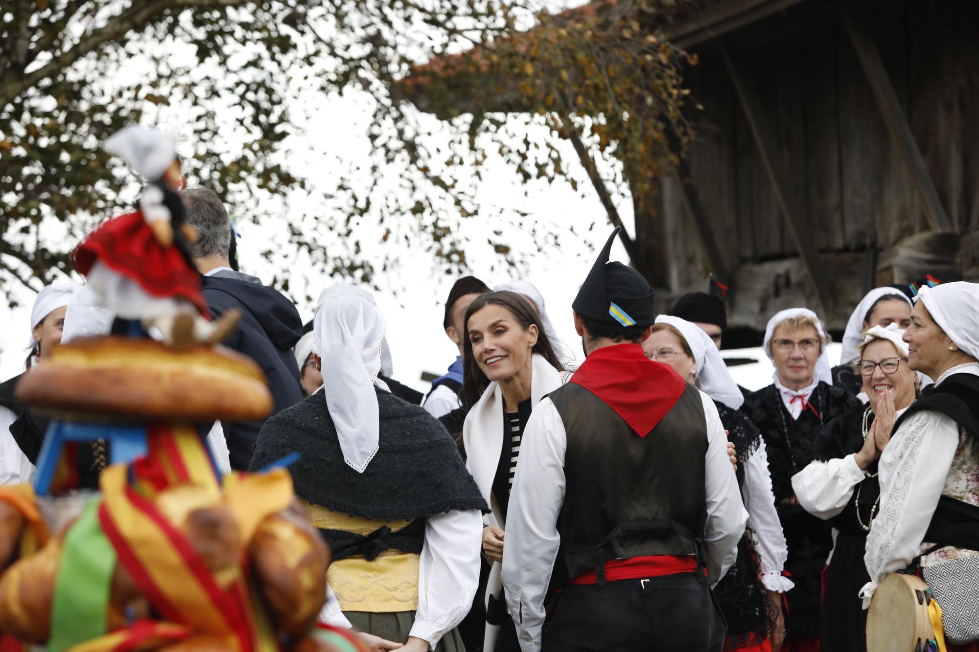 EN IMÁGENES: La Familia Real visita Cadavedo para hacer entrega del premio al Pueblo Ejemplar