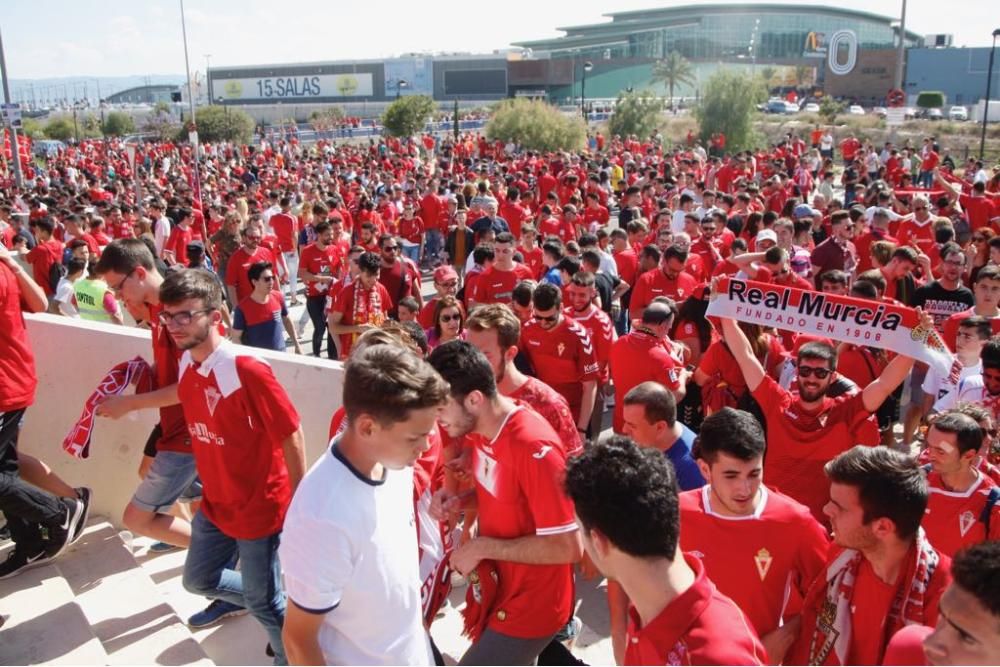 Ambiente en Nueva Condomina antes del partido