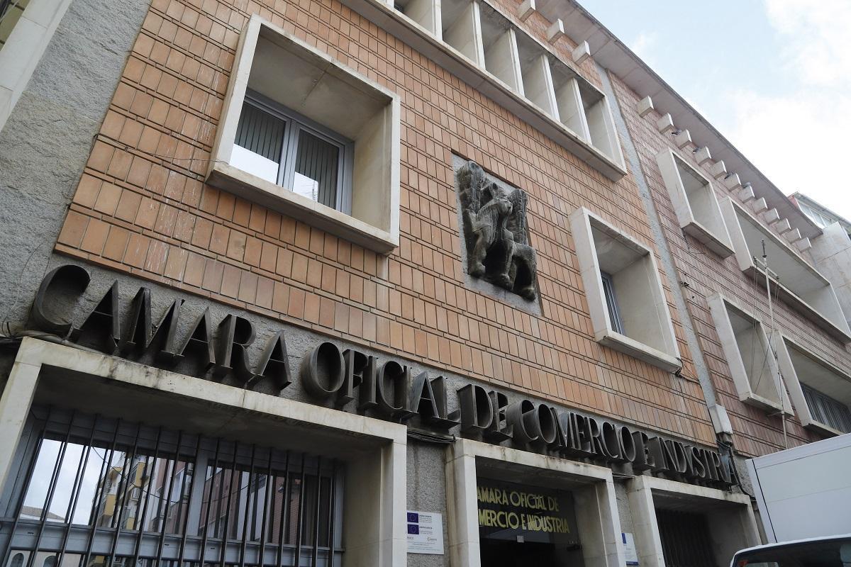 Exterior de la sede de la Cámara de Comercio en Córdoba.