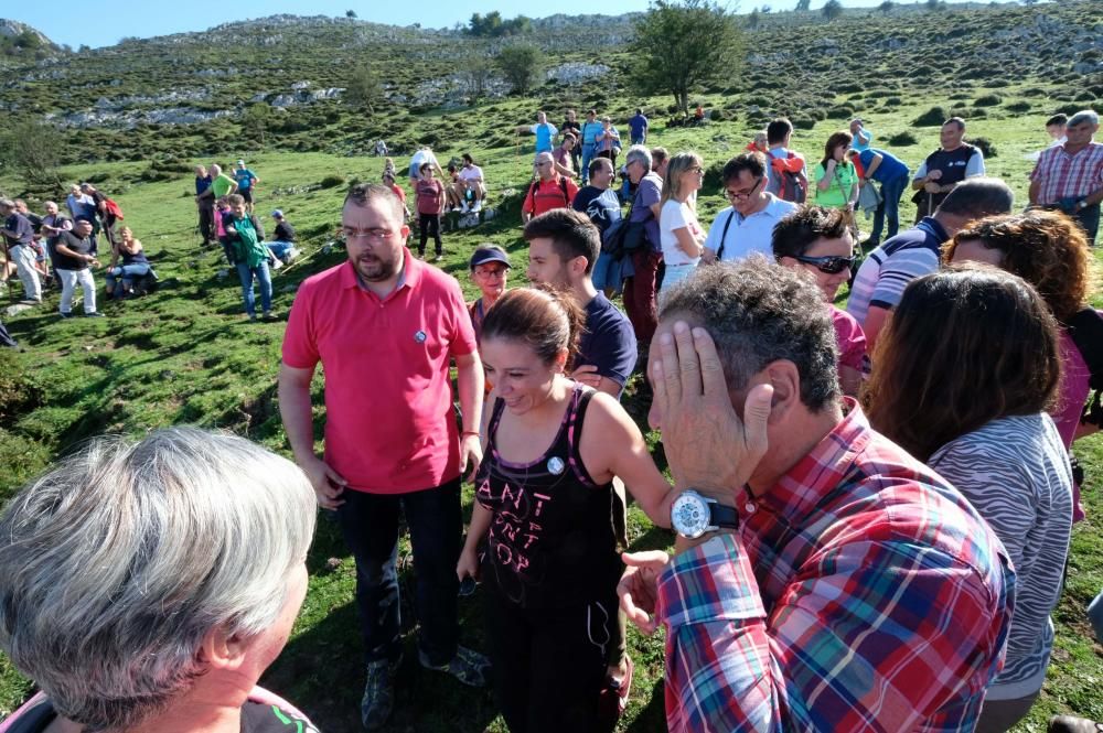 Homenaje a las víctimas del Pozo Funeres