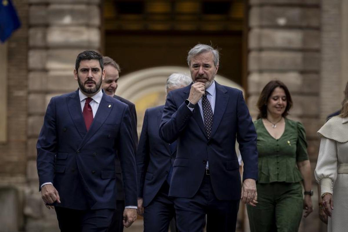 El presidente de Aragón, Jorge Azcón, y el vicepresidente, Alejandro Nolasco, el día que tomaron posesión los consejeros.