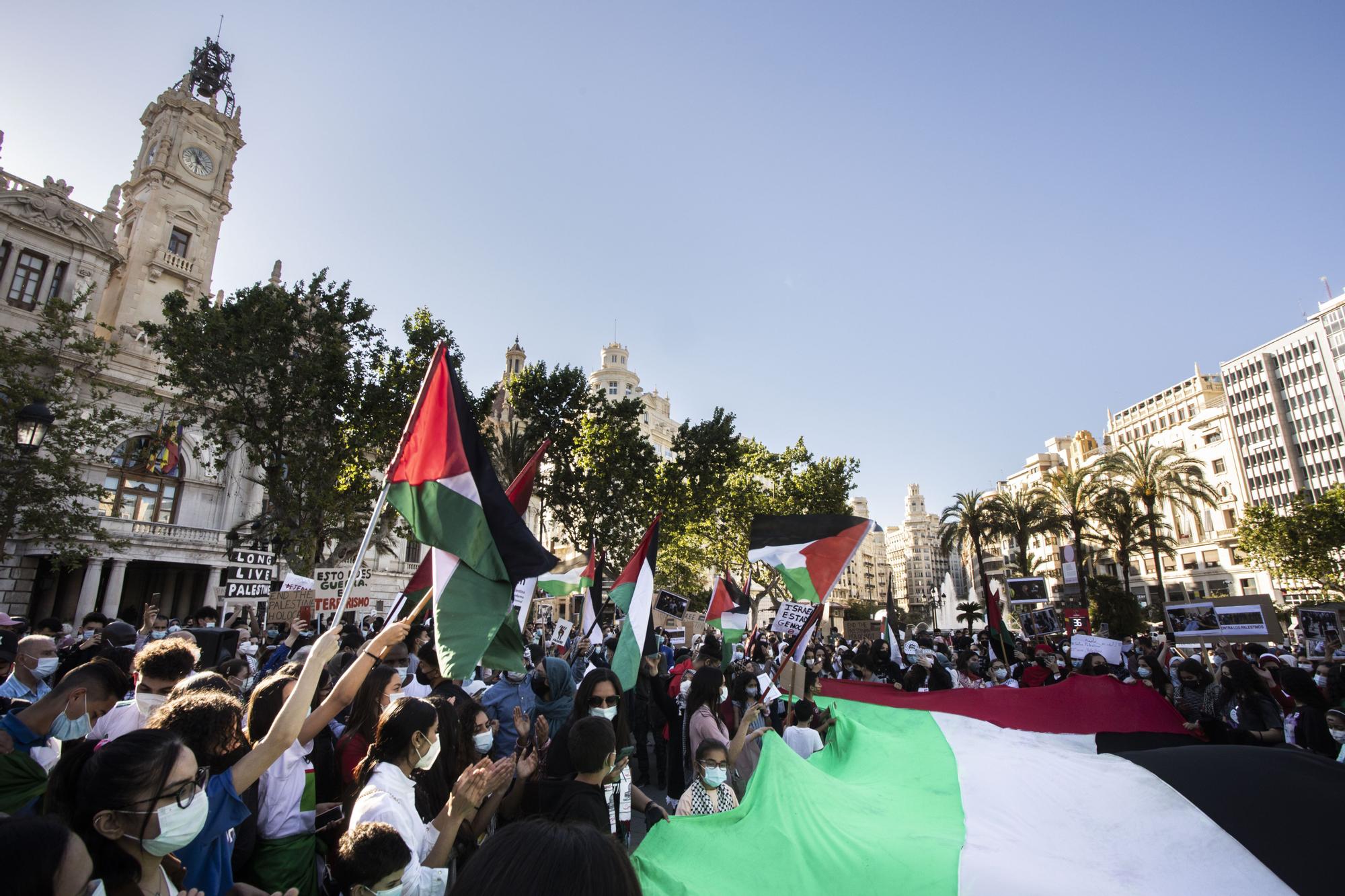 Protesta en València contra los bombardeos israelíes en Gaza y los desahucios en Jerusalén Este