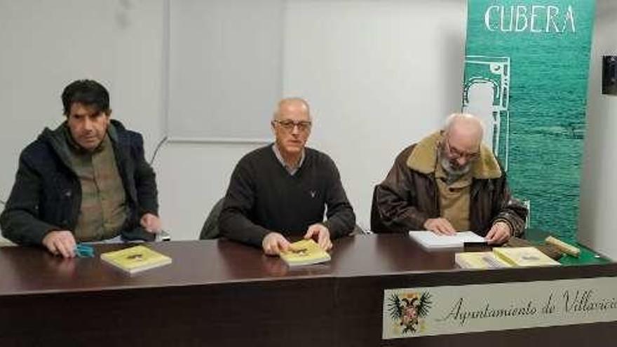 Lluis Portal, Ángel Valle y Monchu García presentan la nueva edición de los &quot;Cuadernos&quot;.