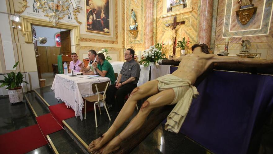 Presentación de la restauración del Cristo del Hallazgo, en la iglesia de Villafranqueza.