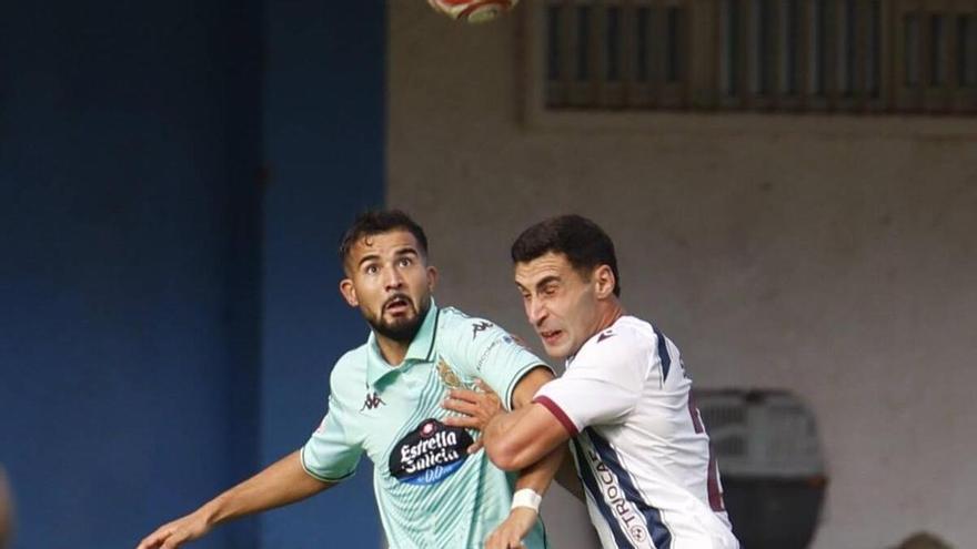 El vestuario del Avilés, con ganas de desquitarse tras arrancar la temporada con derrota: "Cada punto es vital"