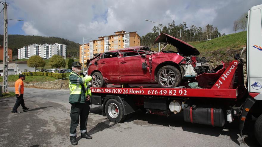 El funeral por los cuatro jóvenes fallecidos en el accidente de Xove se celebra esta tarde