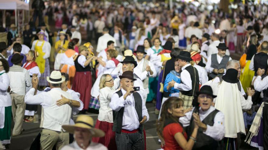 Baile de taifas 2018 en Puerto del Rosario