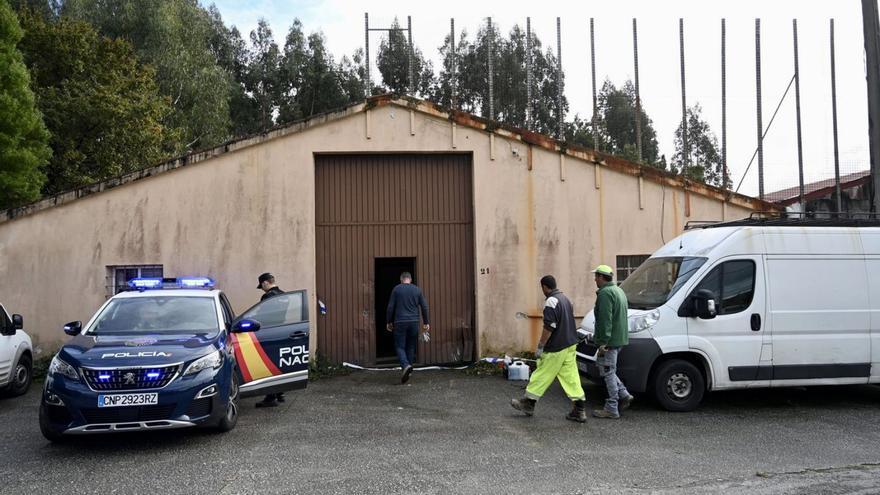 La Policía interviene una gran plantación de marihuana dentro de una nave de Mourente