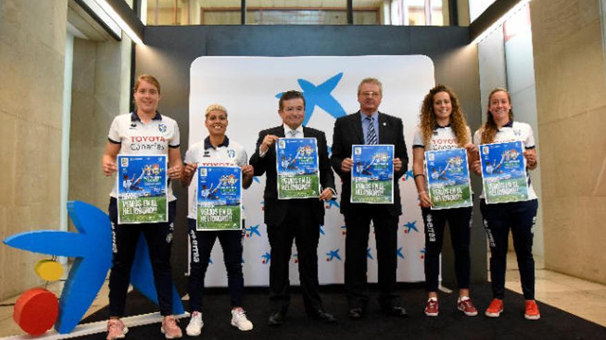 De izquierda a derecha: María Estella, María José, Juan Ramón Fuertes, Sergio Batista, Patri Gavira y Ana González.