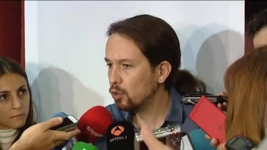 Iglesias tacha de "inmovilistas" al PP, PSOE y C'S en el desafío soberanista