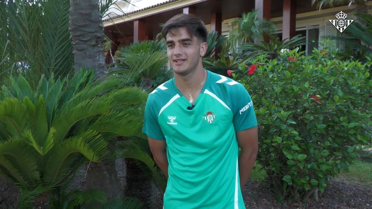Los canteranos del Betis repasan la actualidad del primer equipo y sus situaciones en la pretemporada en Portugal