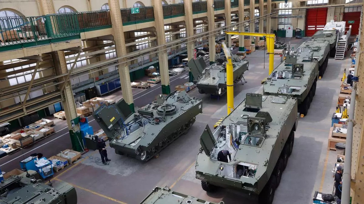 Indra y General Dynamics batallan en Asturias por la fabricaci車n de los futuros blindados espa?oles