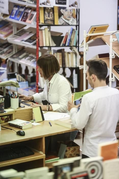 La libreria Ojanguren cierra sus puertas