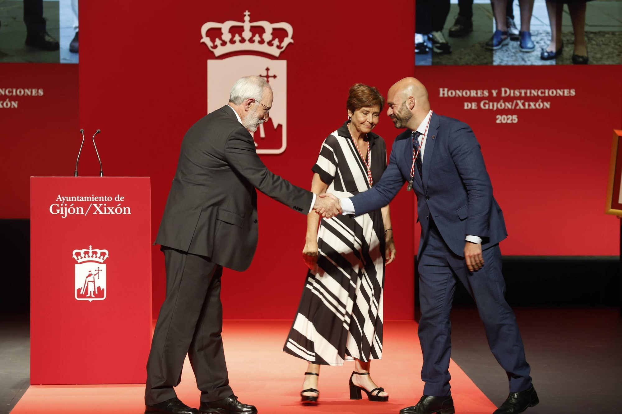 La entrega de medallas y distinciones de Gijón, en imágenes
