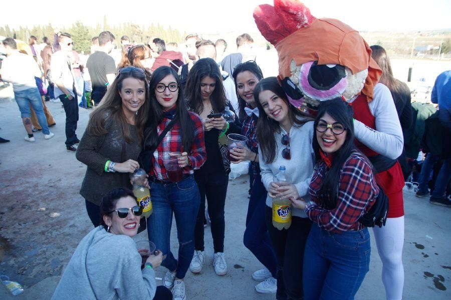 Miles de jóvenes en la fiesta del año