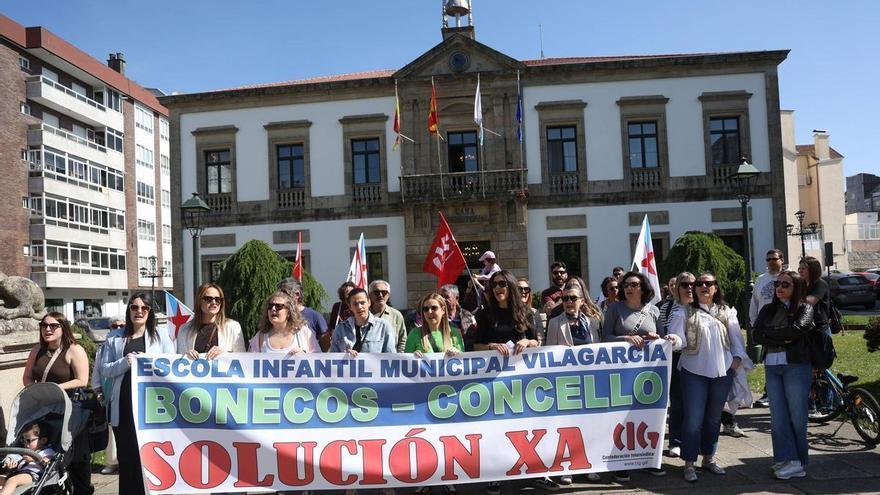 Las trabajadoras de la Escola Infantil exigen una solución que sigue sin llegar