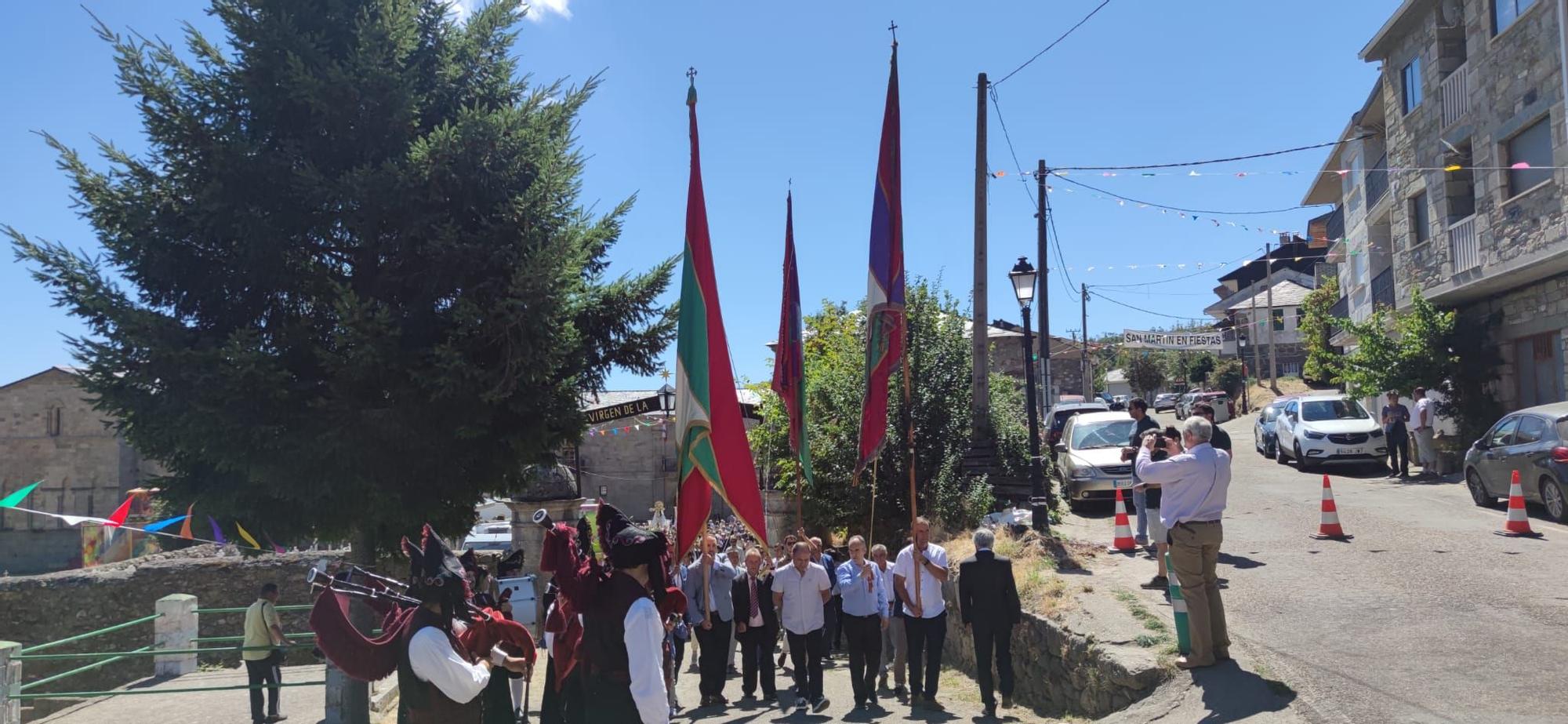 GALERÍA | La procesión de la Virgen Peregrina, en imágenes