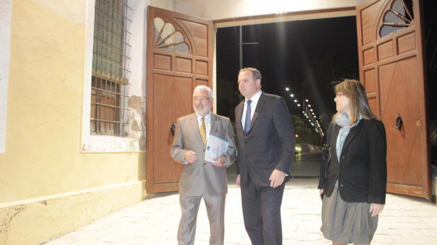 Visita del embajador cubano a Torrevieja