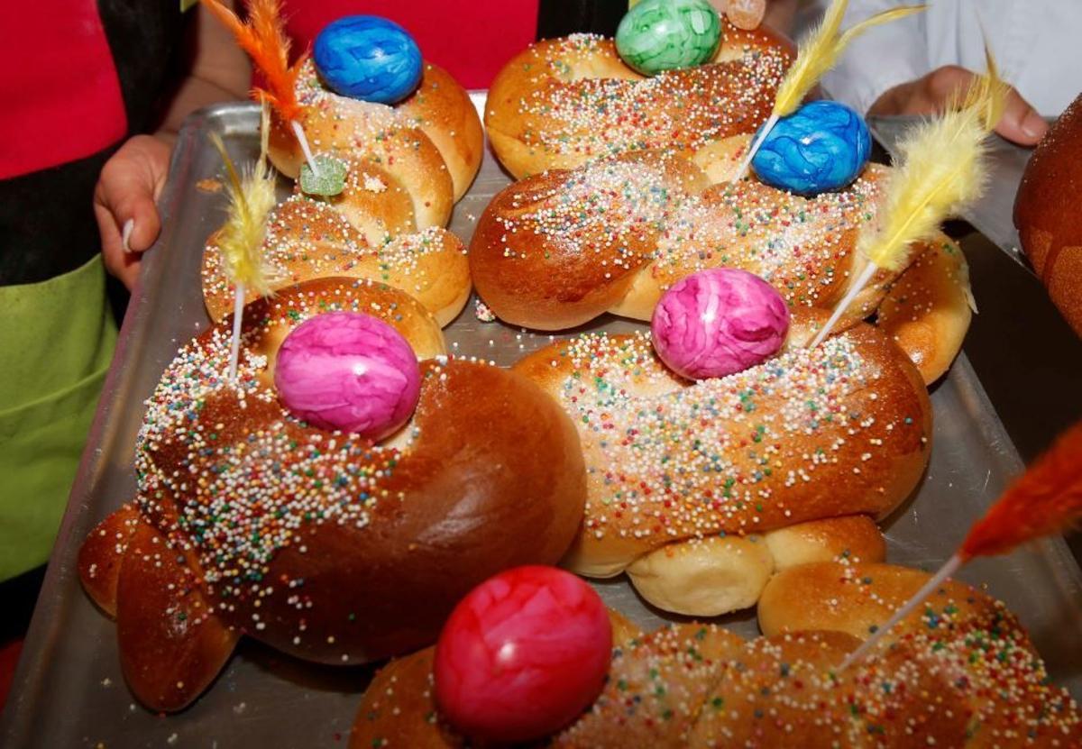 Monas de pascua de un horno de Alzira