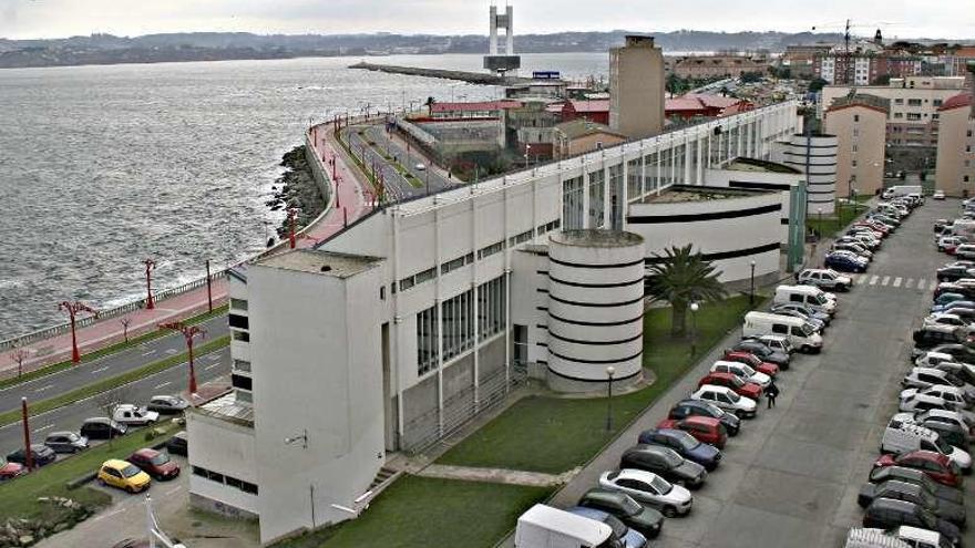 Escola de Artes Pablo Picasso, una construcción de elementos integrados -  La Opinión de A Coruña