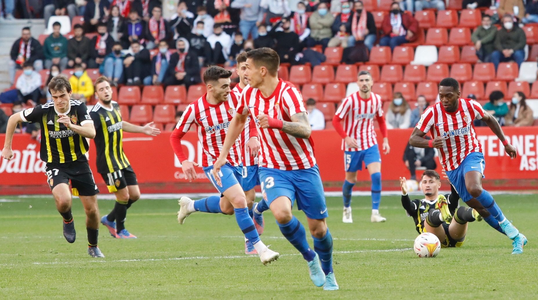Sporting - Zaragoza, en imágenes