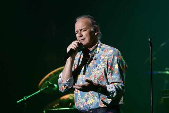 El concierto de Bertín Osborne en el teatro de la Laboral, en imágenes.