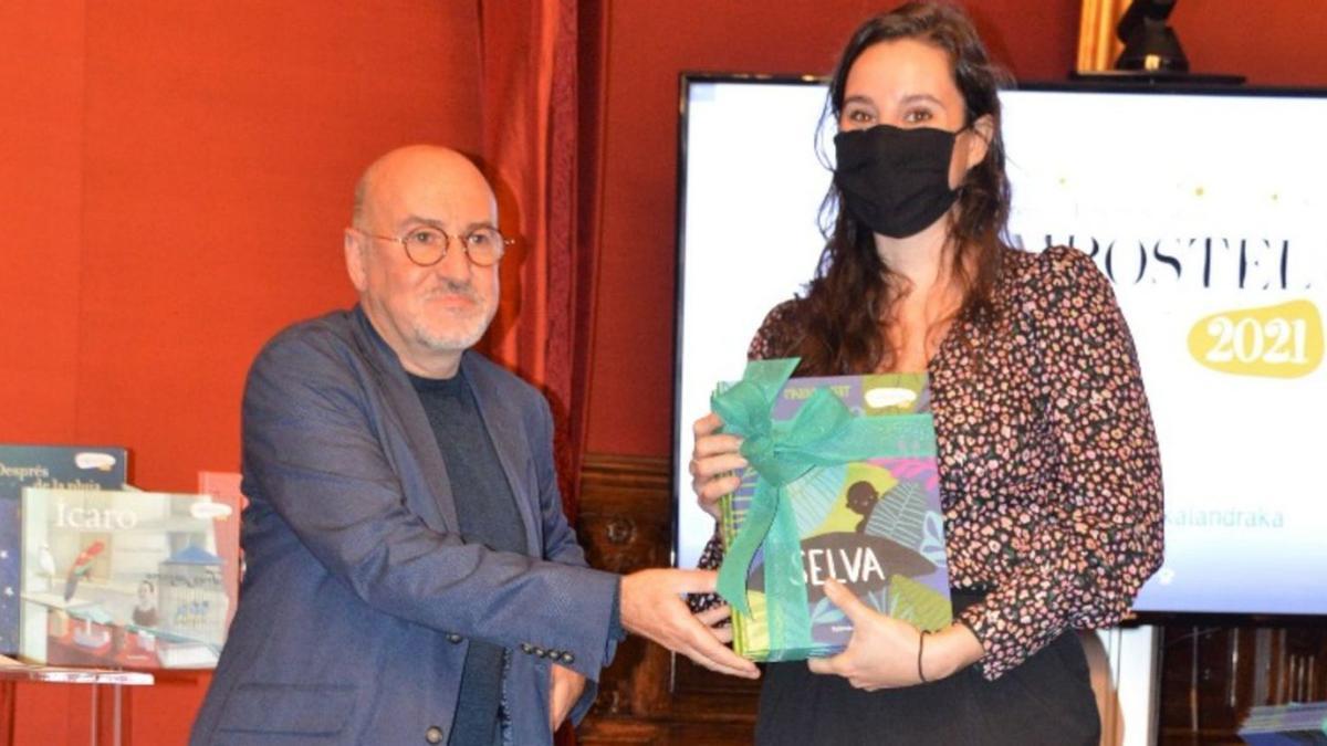 Marina Gibert ha recollit el premi en un acte institucional a Santiago de Compostel·la