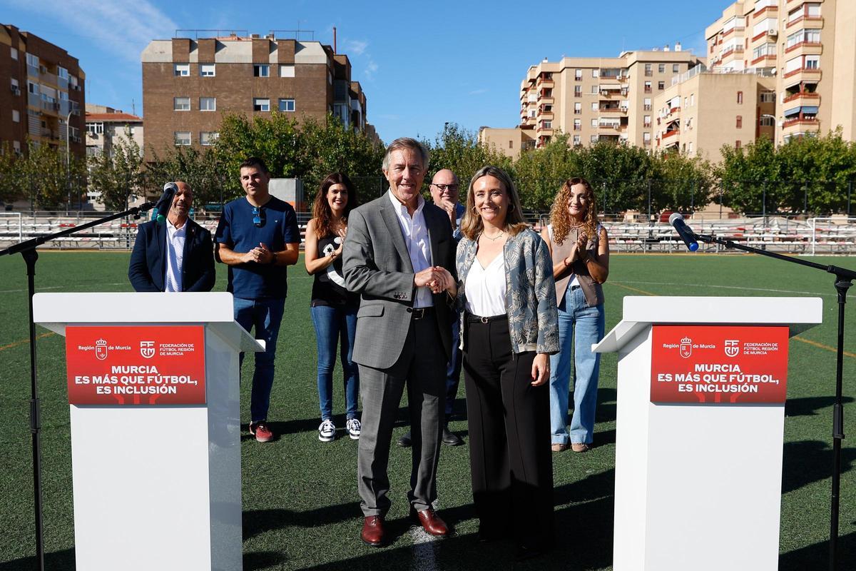 José Miguel Monje junto a Conchita Ruiz