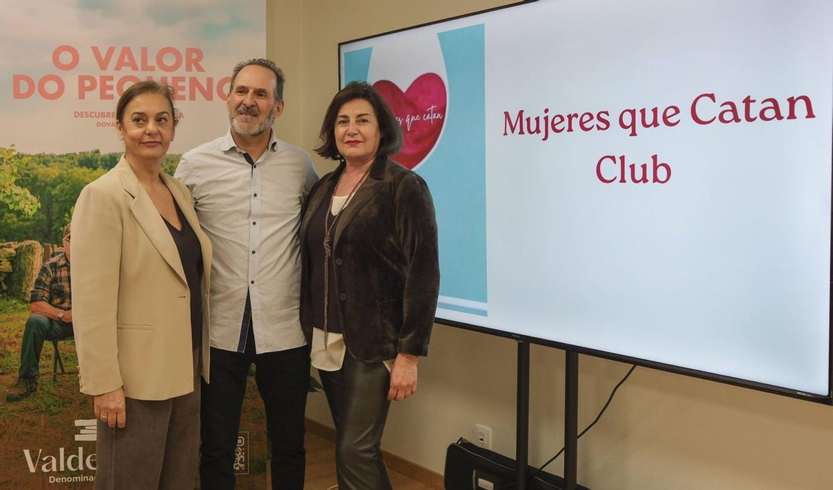Estela Bermello, Jorge Mazaira y María Jiménez en la cata del club de mujeres