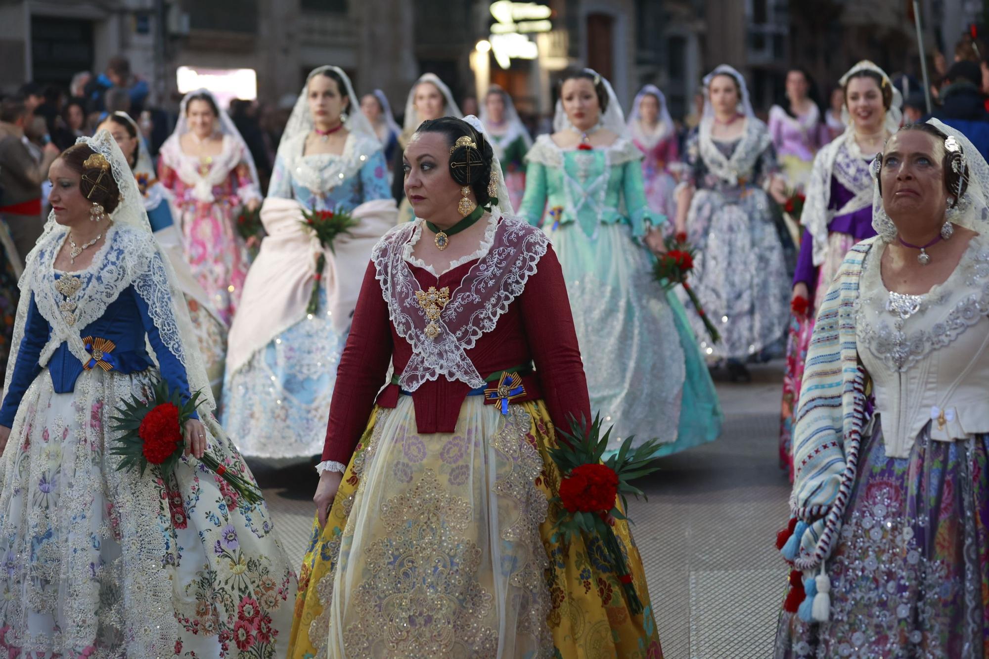 Búscate en el segundo día de ofrenda por la calle Quart (entre las 19:00 a las 20:00 horas)