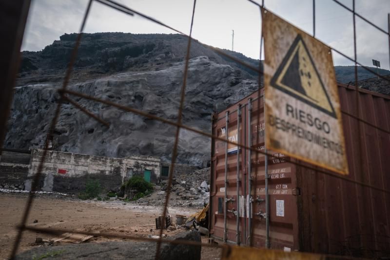 Caserío Las Bajas, situado junto al túnel de la autopista en Güímar