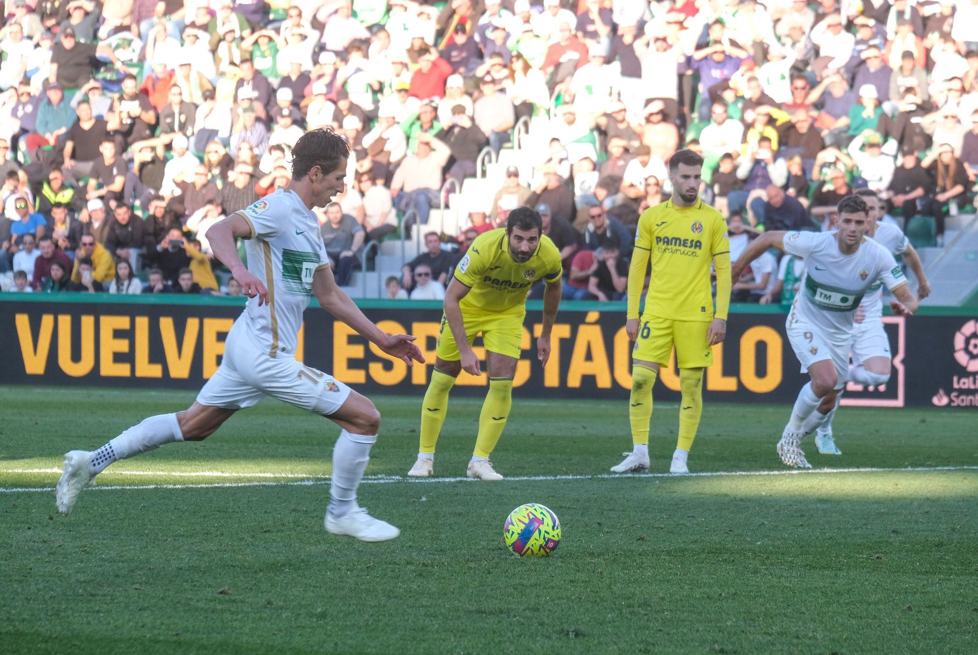 Las mejores imágenes de la primera victoria del Elche en La Liga