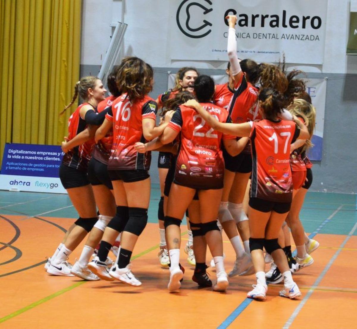 El conjunto femenino de Xàtiva mantiene toda la plantilla de la temporada anterior, destacando la reincorporación de la jugadora internacional setabense Patricia Calabuig Ruzafa.