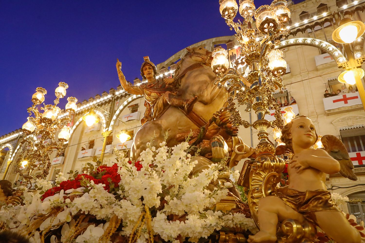 Alcoy rinde culto a su patrón