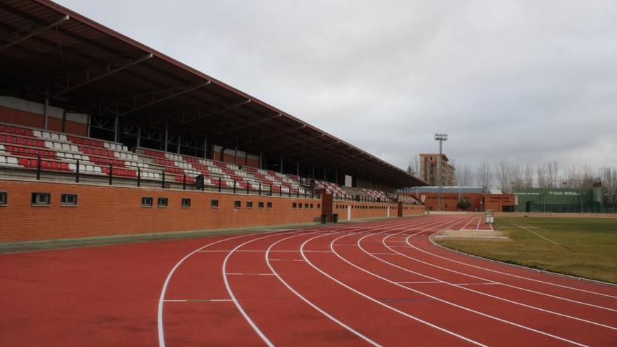 La pista de atletismo de la Ciudad Deportiva, adaptada a la normativa internacional