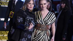 Carrie Fisher va anar a l’estrena amb la seva filla, Billie Lourd.