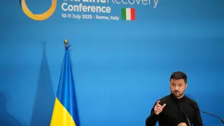 Zelenski se muestra optimista respecto a la reanudación del envío de armas desde EEUU